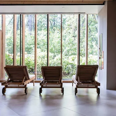 Arima & - Small Luxury