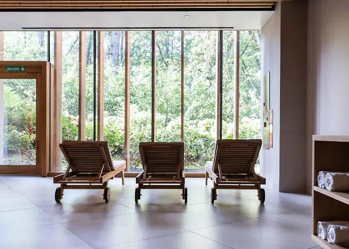 Arima & - Small Luxury